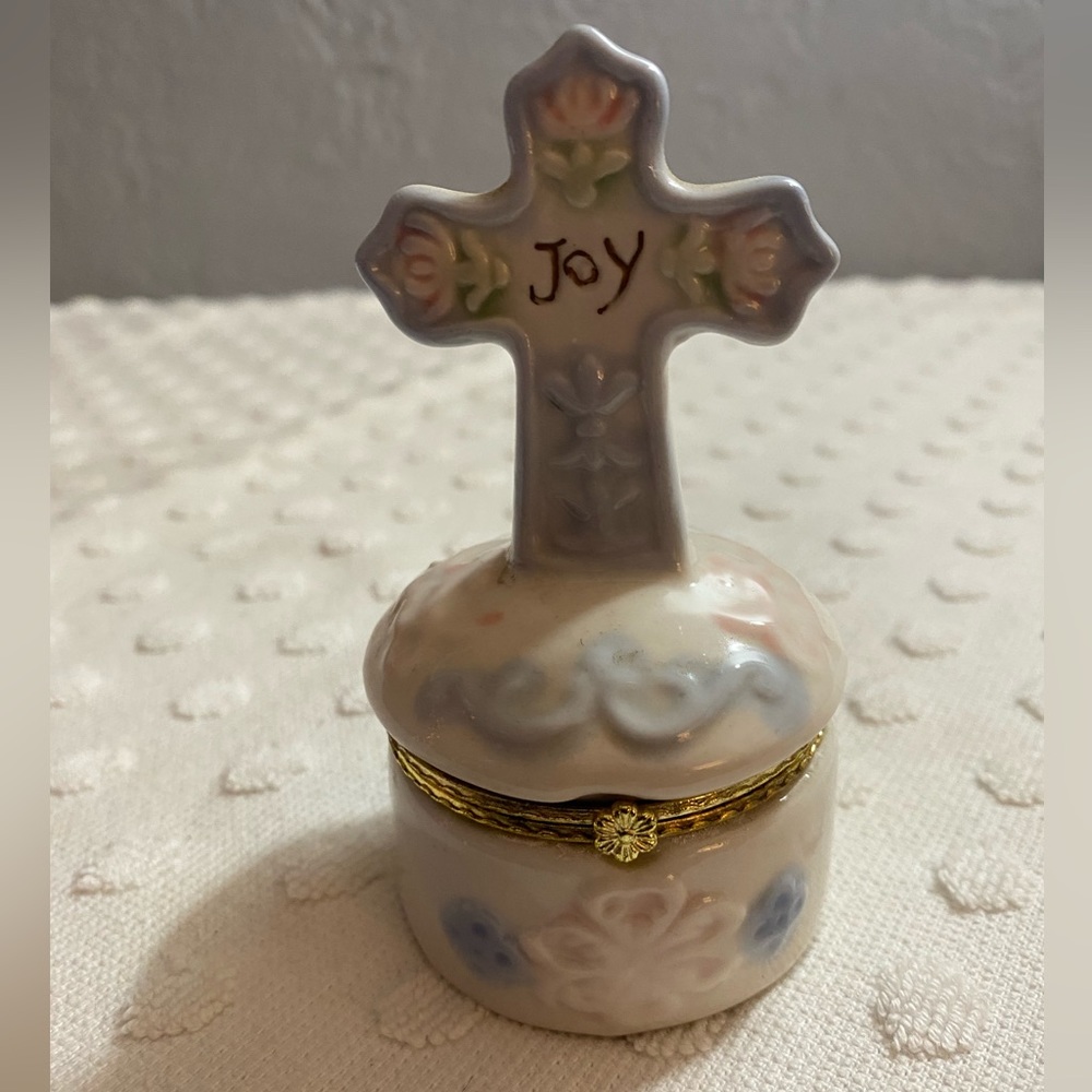 Cross Trinket Box